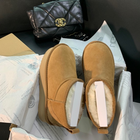 UGG Shoes - Women's UGG Classic Ultra Mini Boots chestnut